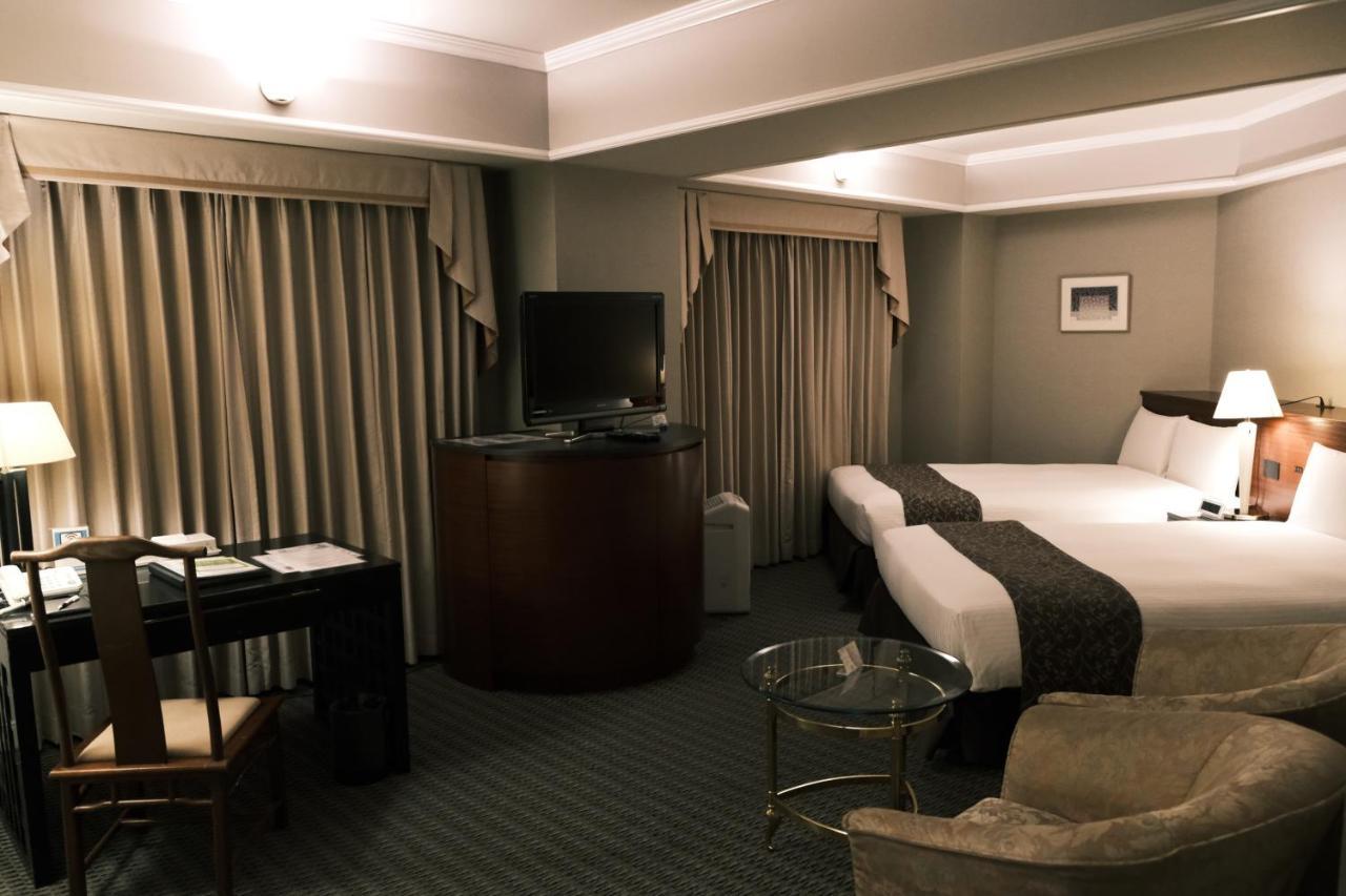 Kurashiki Royal Art Hotel Esterno foto