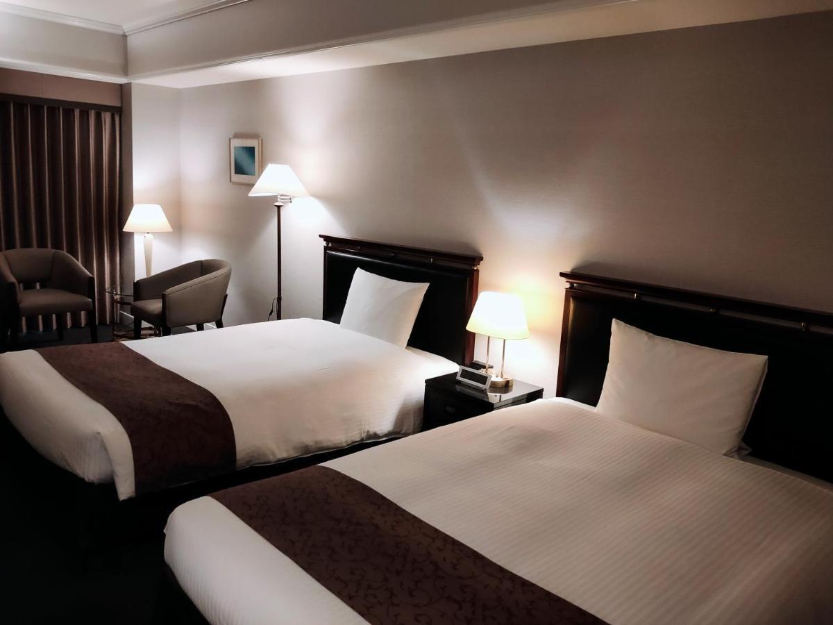 Kurashiki Royal Art Hotel Esterno foto