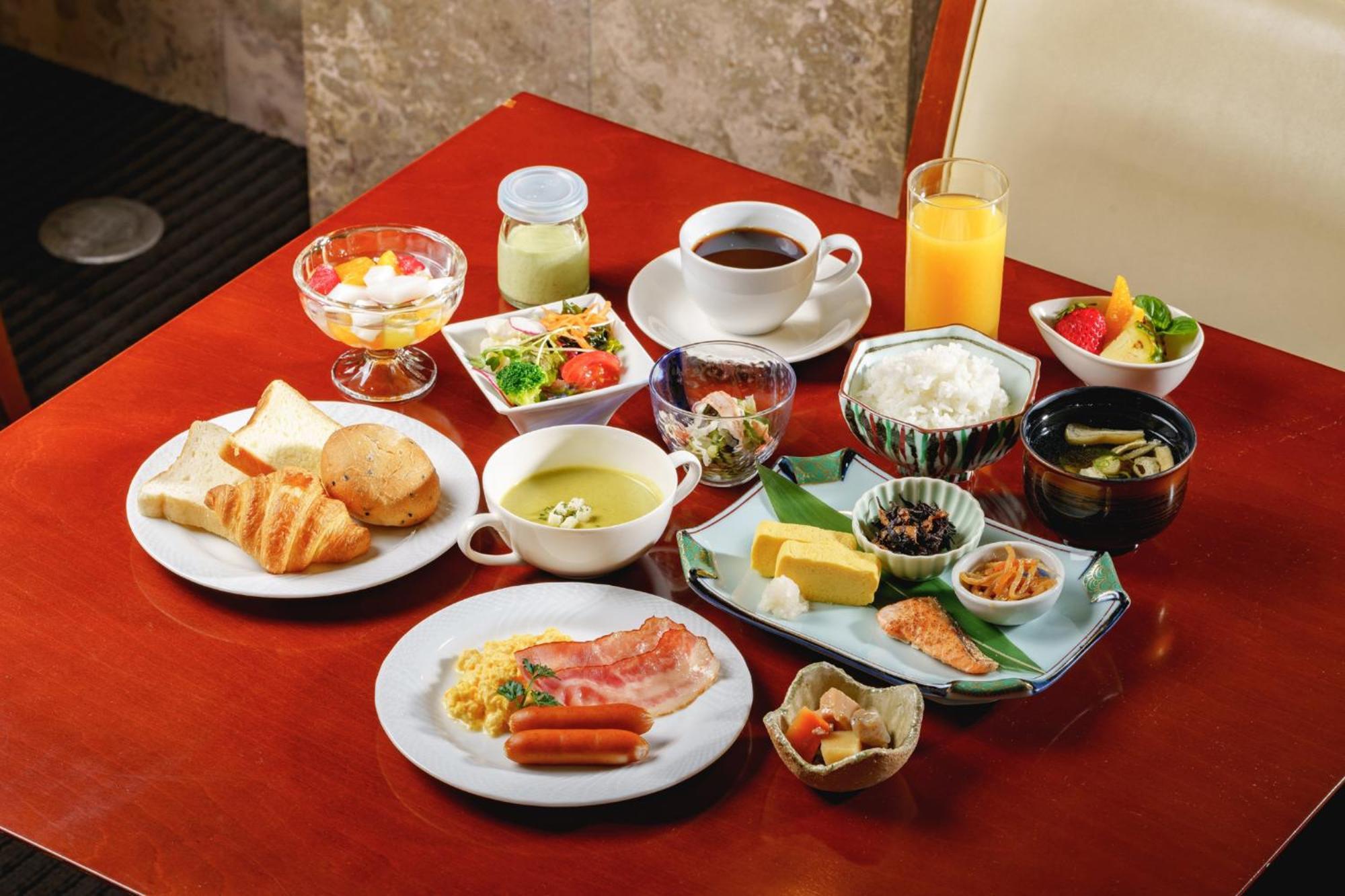 Kurashiki Royal Art Hotel Esterno foto
